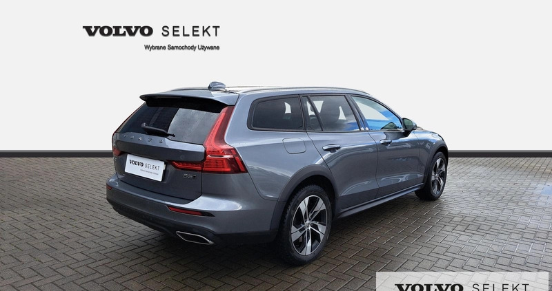 Volvo V60 Cross Country cena 173000 przebieg: 92270, rok produkcji 2021 z Różan małe 352